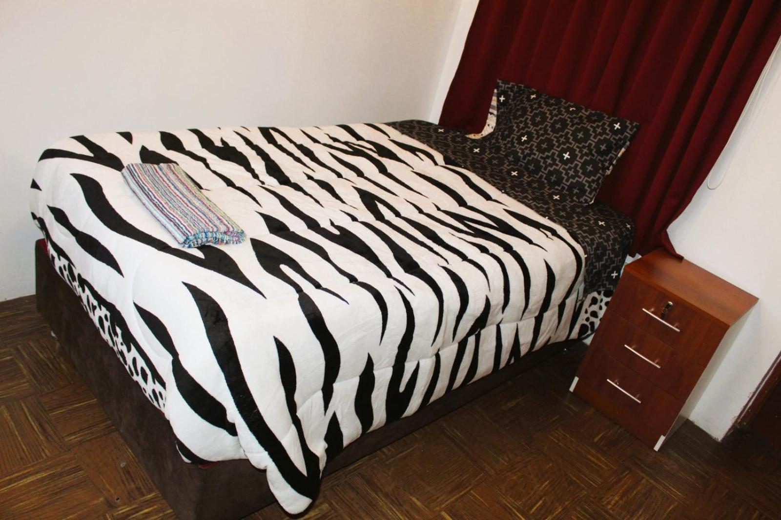 Escondida Hostal *